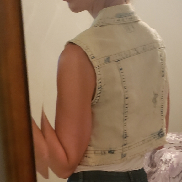 Jean vest - Picture 2 of 5